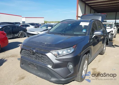 2019 Toyota Rav4 Xle z USA, uszkodzony, nr VIN JTMW1RFV2KD023533